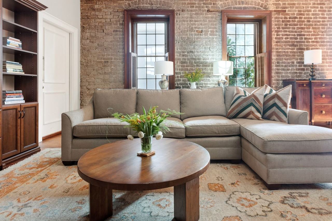 184 East Bay Street - Photo 6 of 33