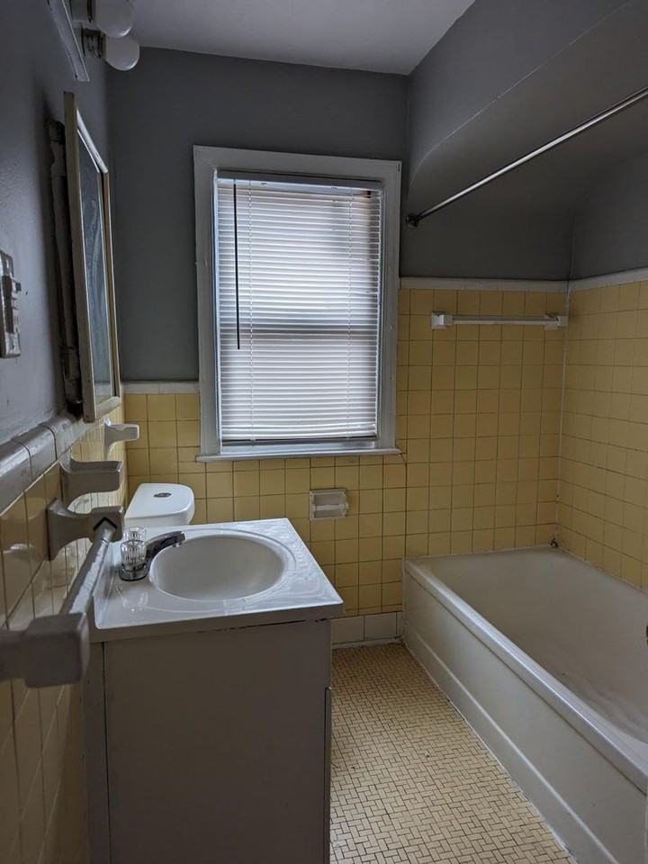 12648 Mettetal St - Photo 7 of 36