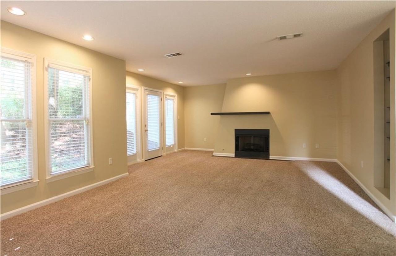 314 Hickorywoods Dr - Photo 4 of 18