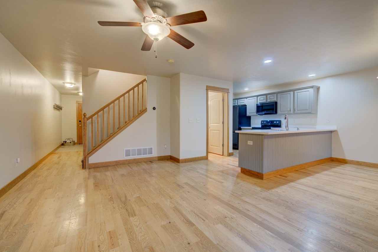 5435 Glenellen Drive - Photo 2 of 19