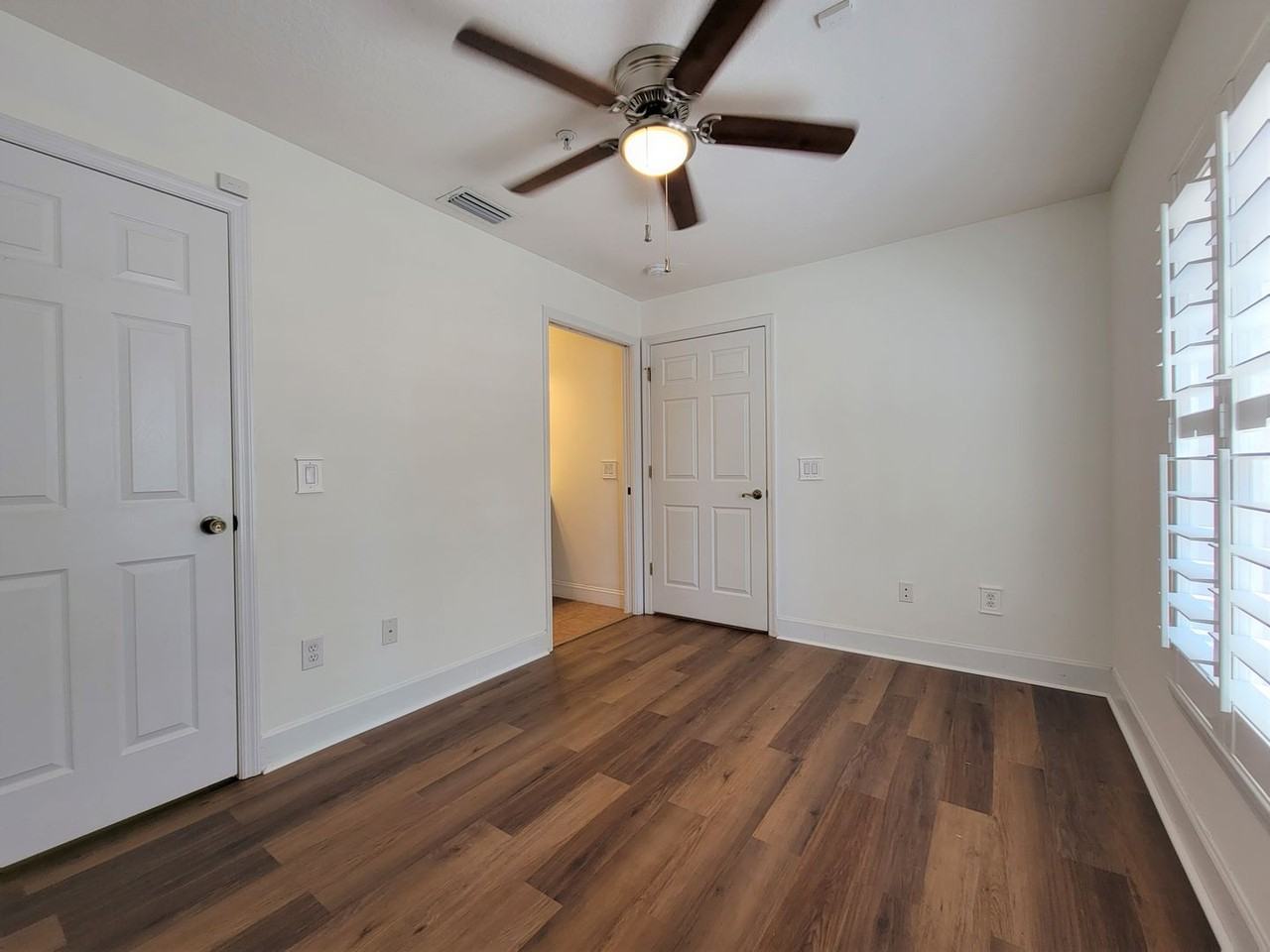 623 Casabella Cir - Photo 7 of 32