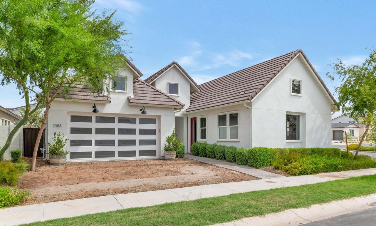 10118 E Tesla Ave - Photo 2 of 28