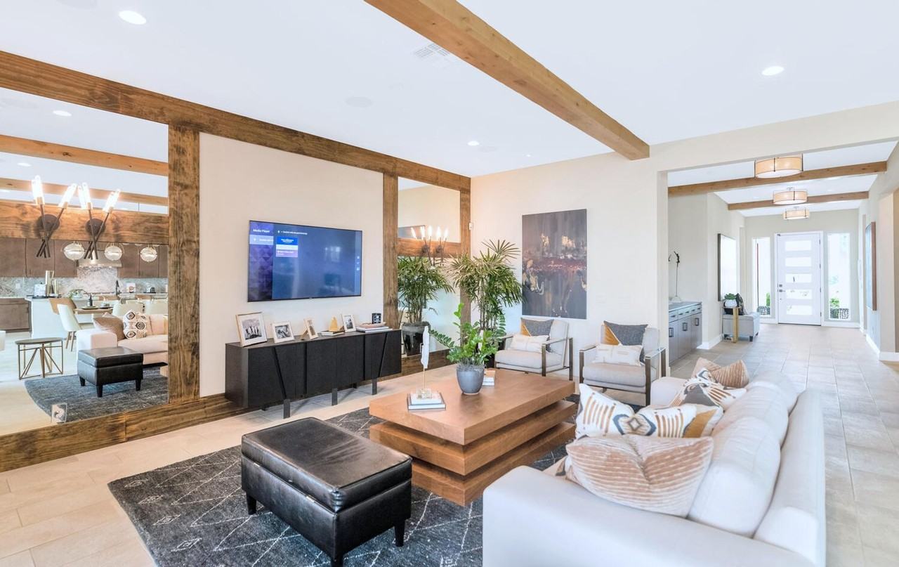 10118 E Tesla Ave - Photo 5 of 28