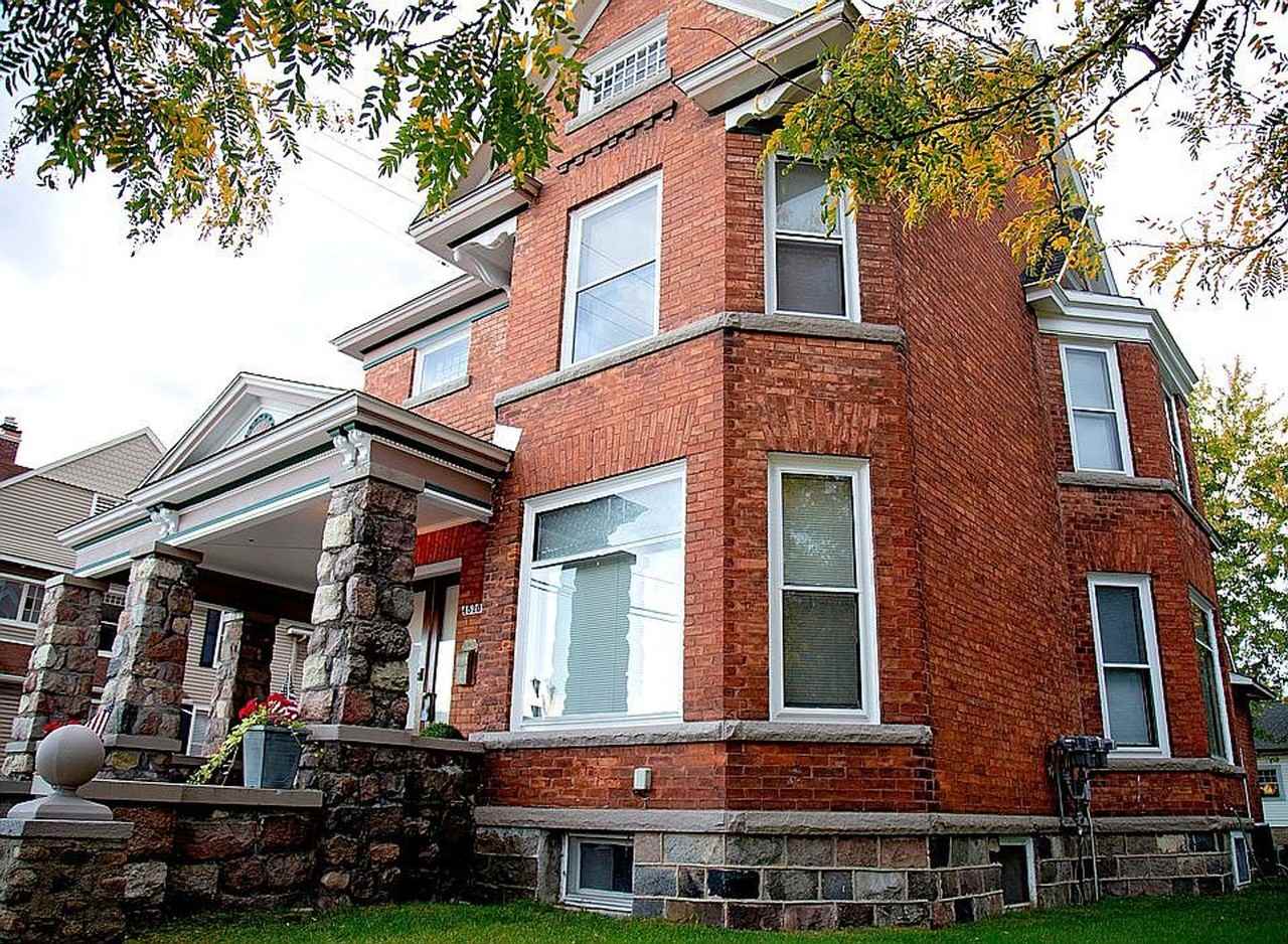 45207 Cass Ave - Photo 2 of 20