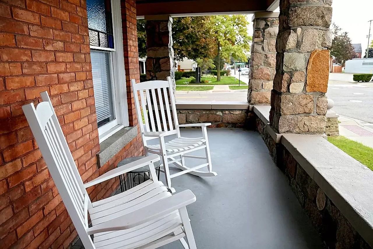 45207 Cass Ave - Photo 3 of 20