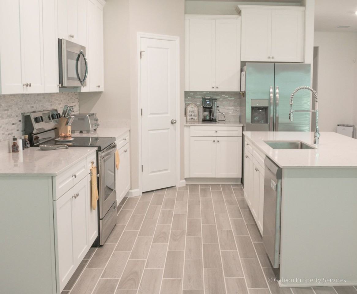 2258 Nw 89th Way - Photo 5 of 27