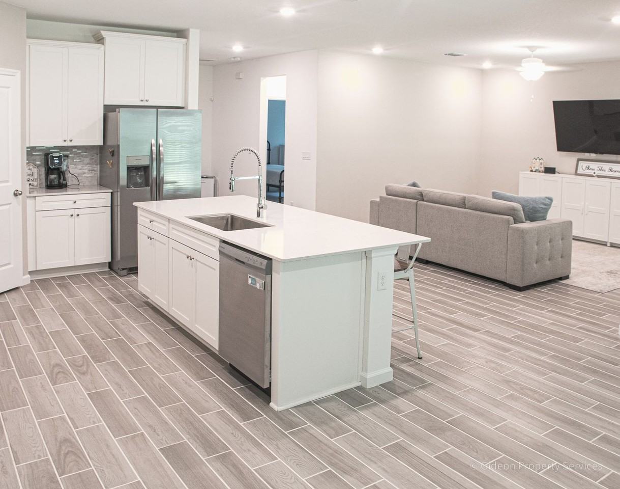 2258 Nw 89th Way - Photo 6 of 27