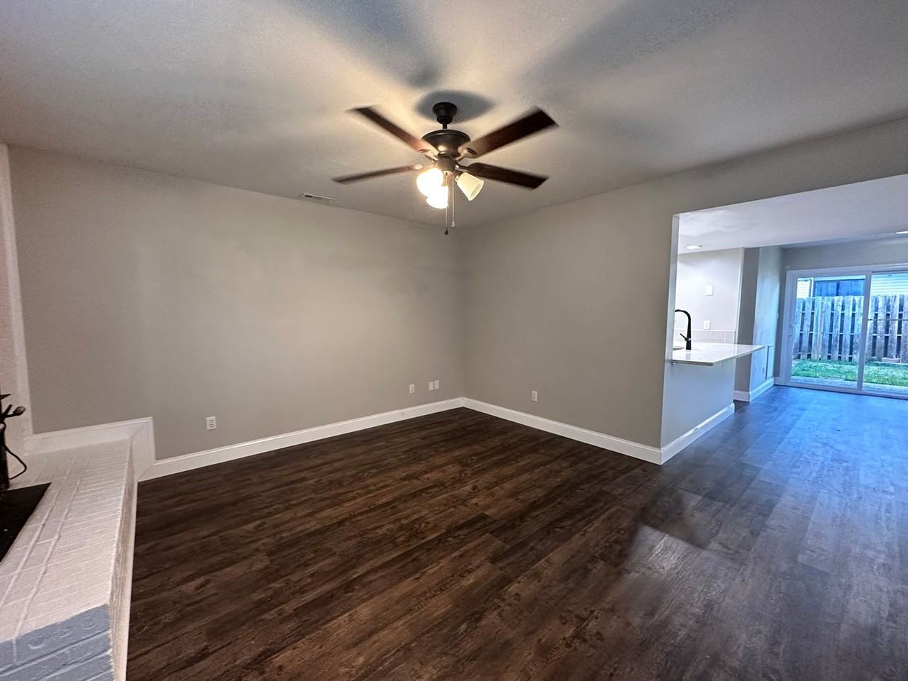 2335 Brookview Ct - Photo 2 of 23