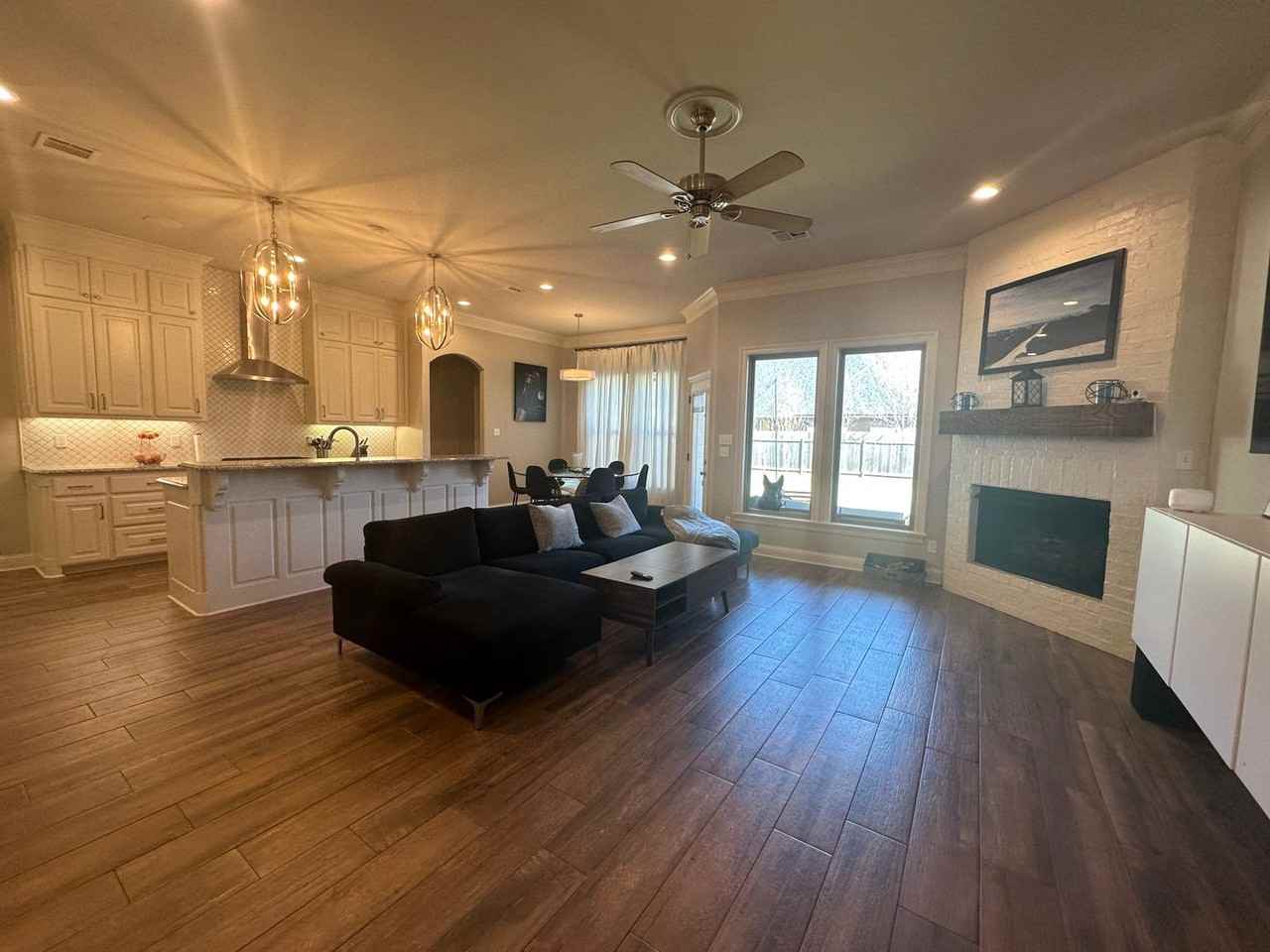 231 Acadiana Creek Dr - Photo 4 of 17