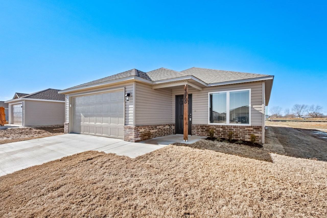 3600 N Scarlet Ln - Photo 2 of 28