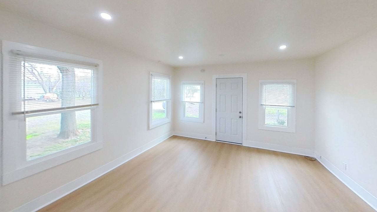 7937 Maze Blvd - Photo 3 of 12