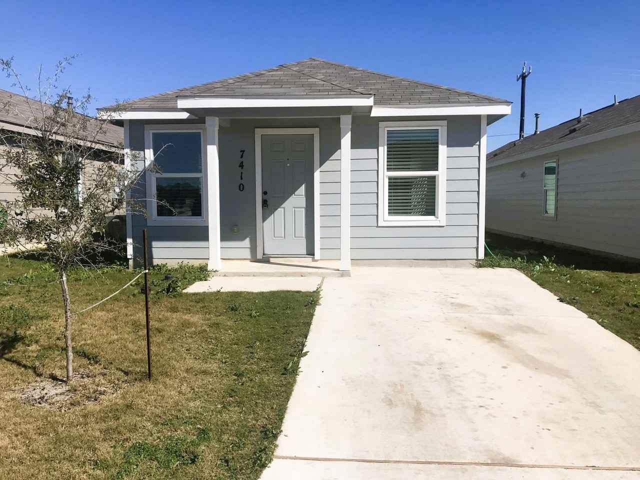7410 Silos Rdg - Photo 2 of 22