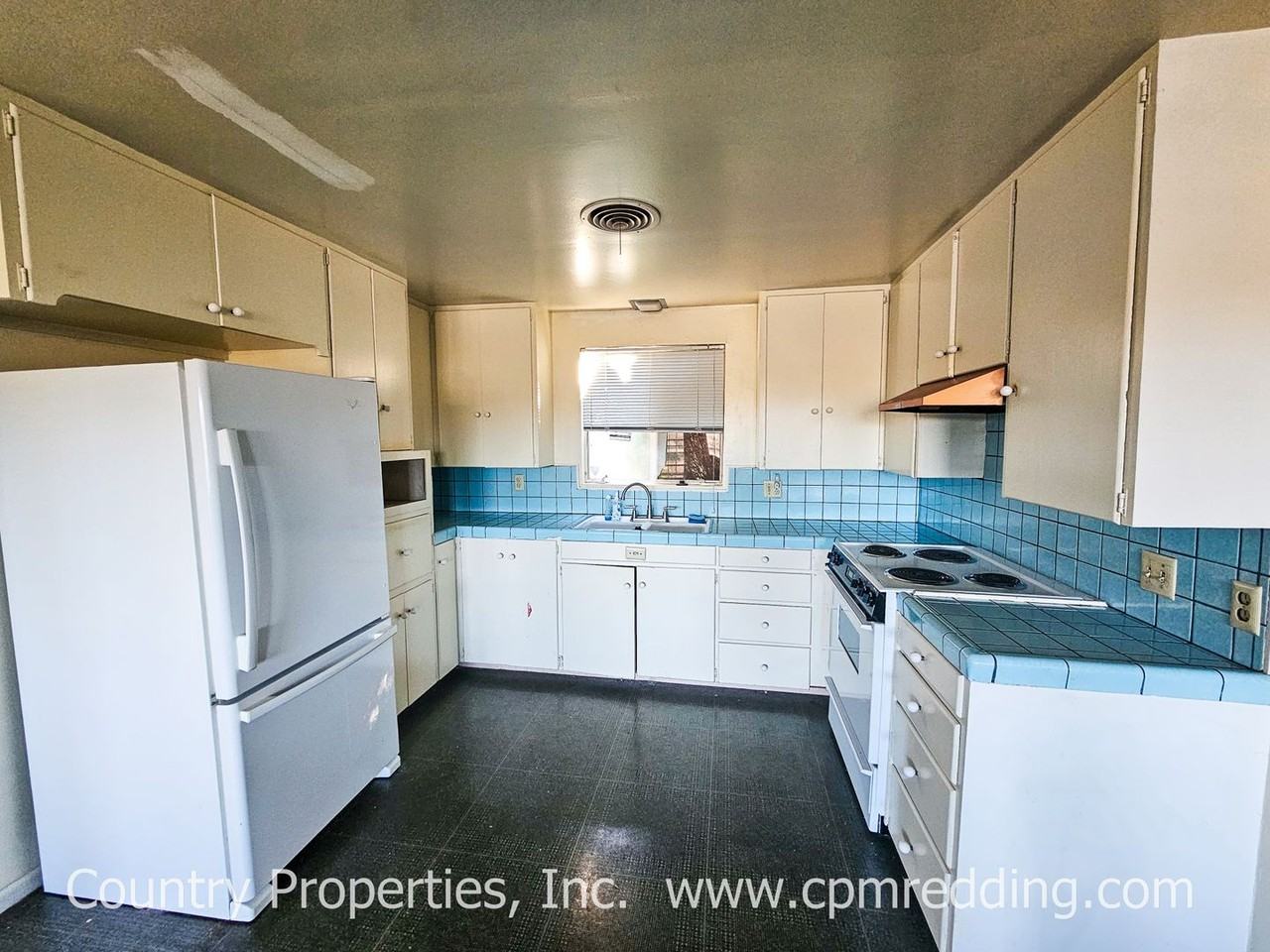 1001 East St - Photo 4 of 17