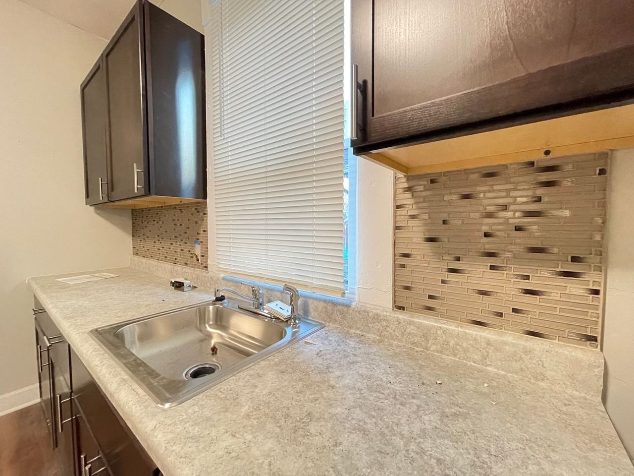 160 Kastner Ave - Photo 3 of 18