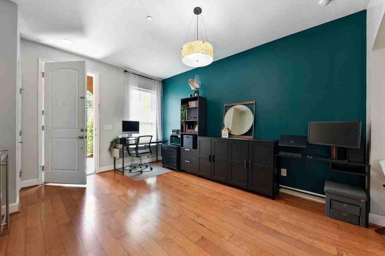 6209 Eclipse Cir - Photo 3 of 22