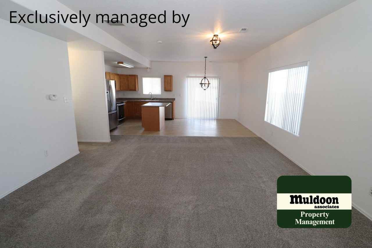 1848 Oneal Ave - Photo 3 of 12