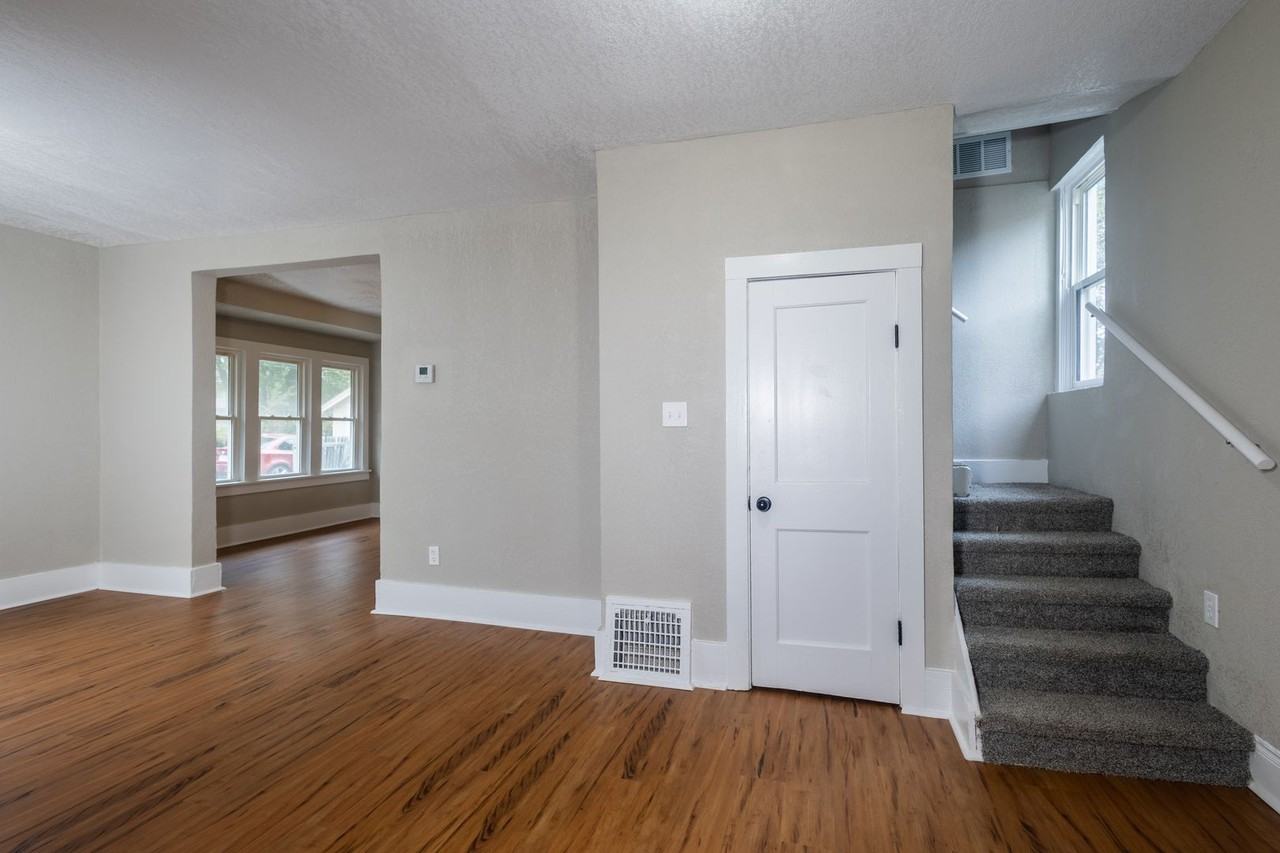4234 Parker St - Photo 5 of 23