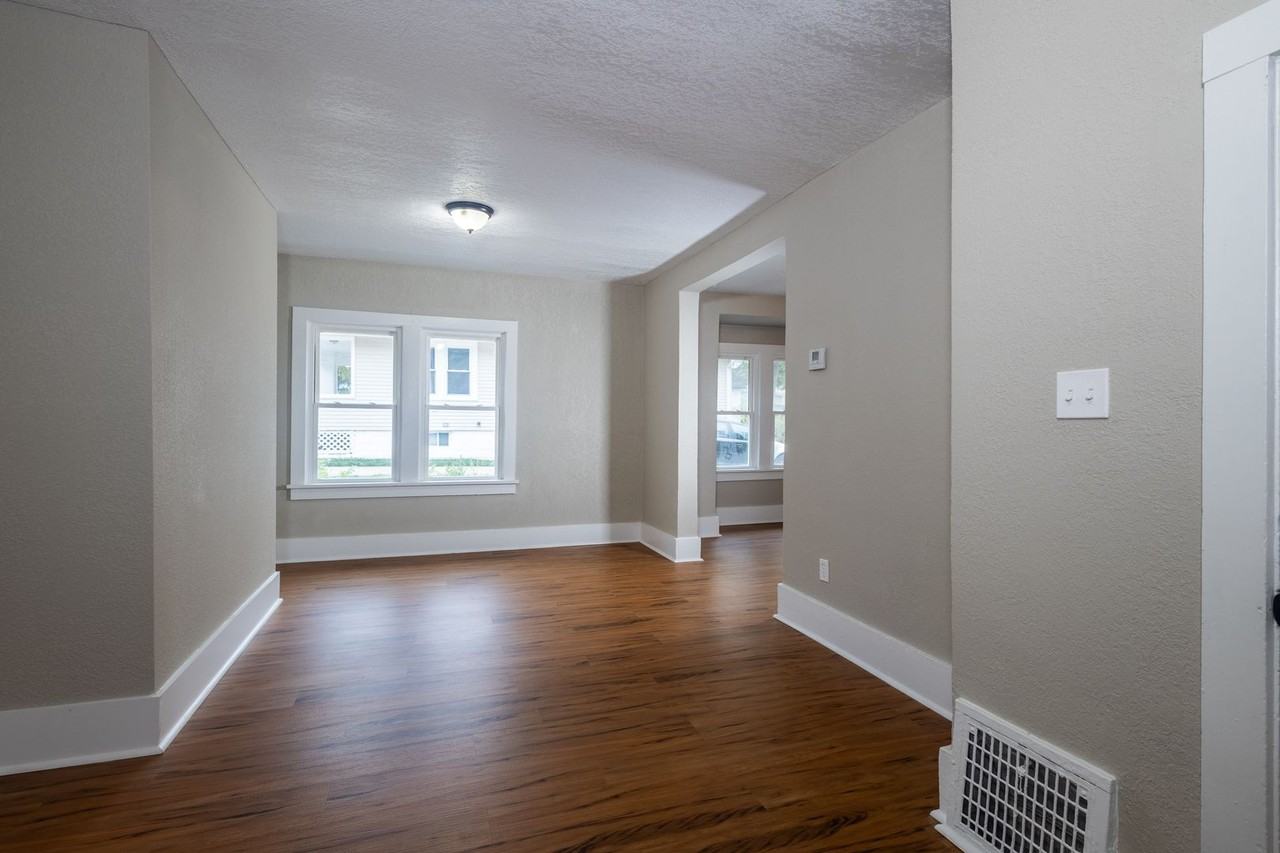 4234 Parker St - Photo 7 of 23