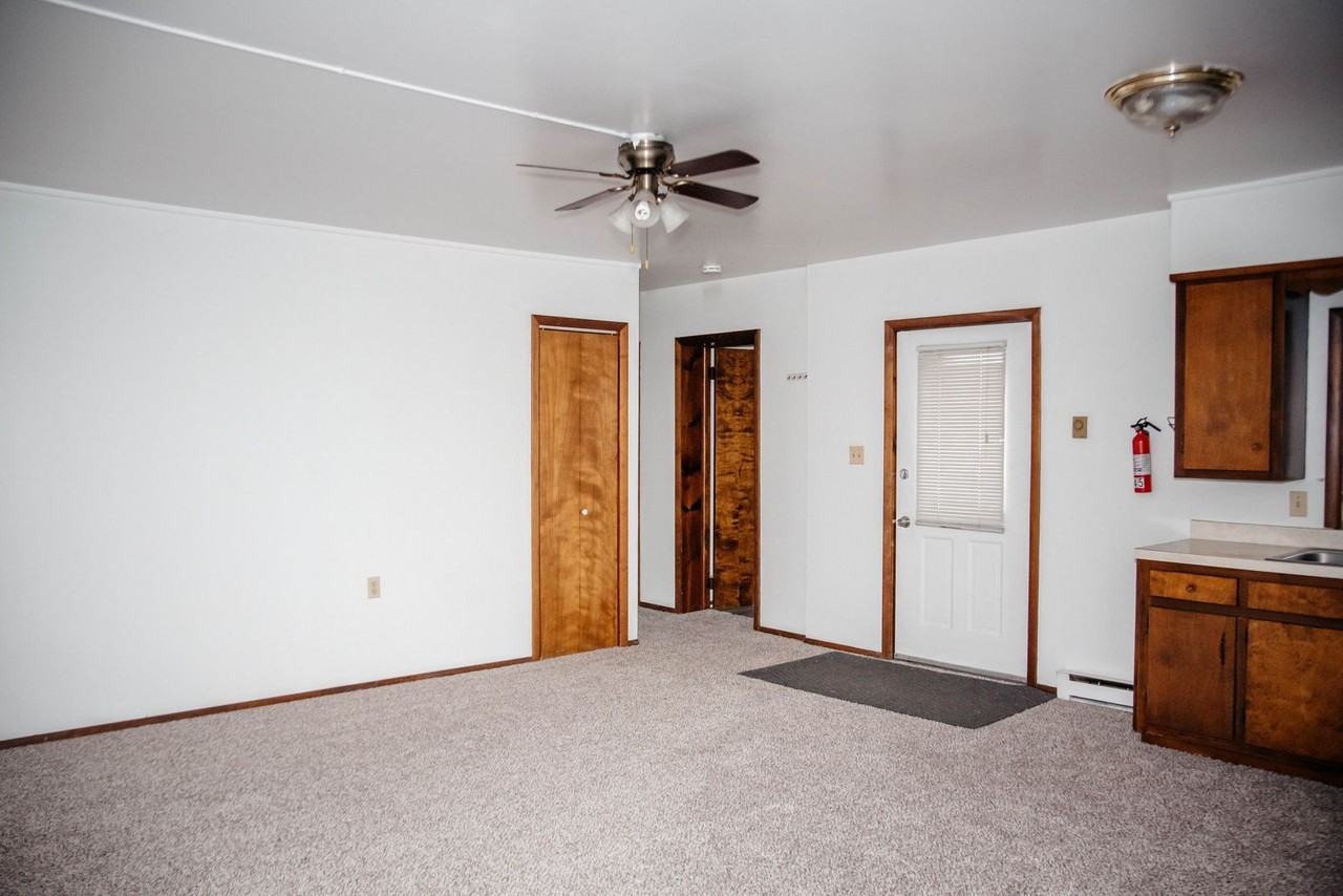 45 E Willow St - Photo 2 of 13