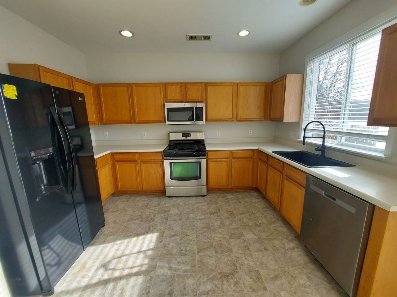1195 Matt Moore Ct - Photo 3 of 24