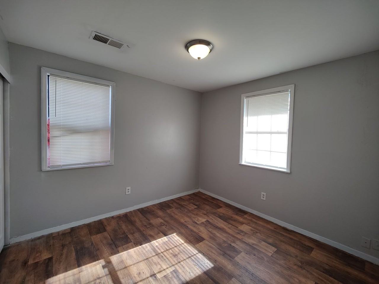 1771 Wildrose St - Photo 2 of 7