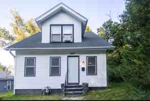 featured image of 4921 N 34th Ave