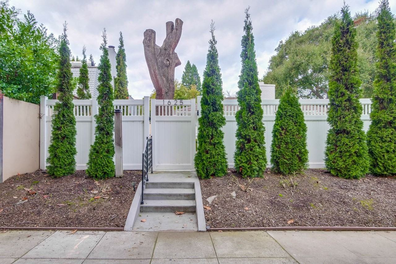 1625 University Ave - Photo 2 of 24