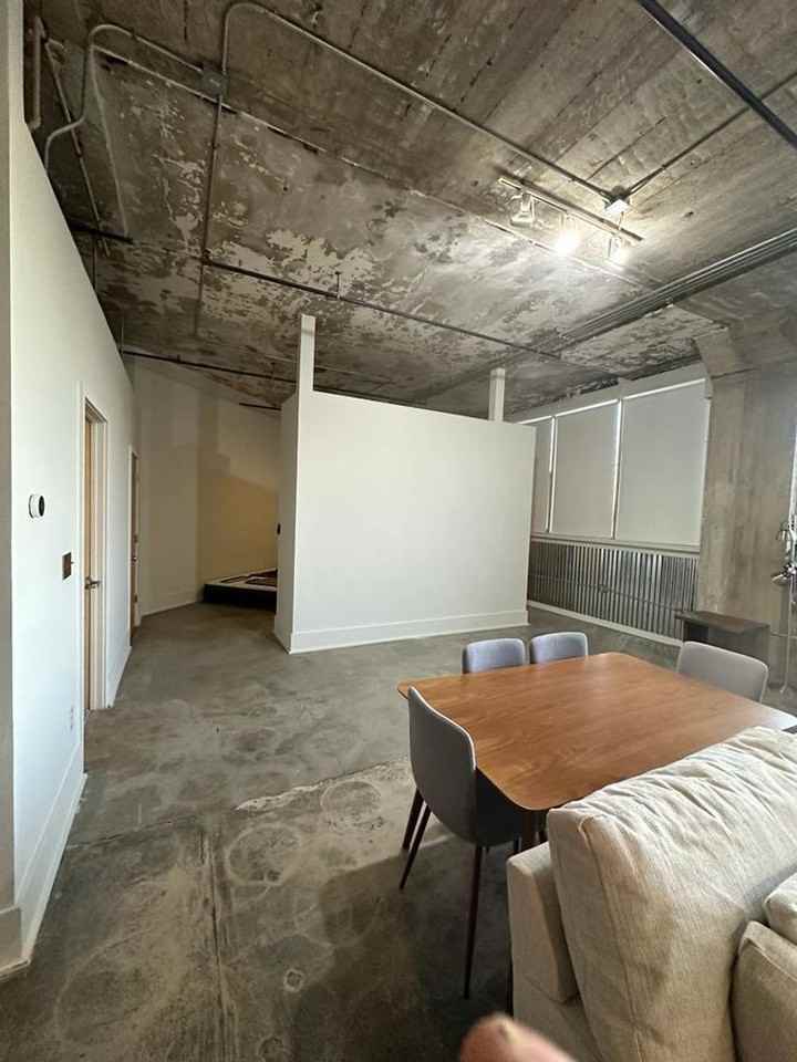 505 Whitehall St Sw - Photo 7 of 23