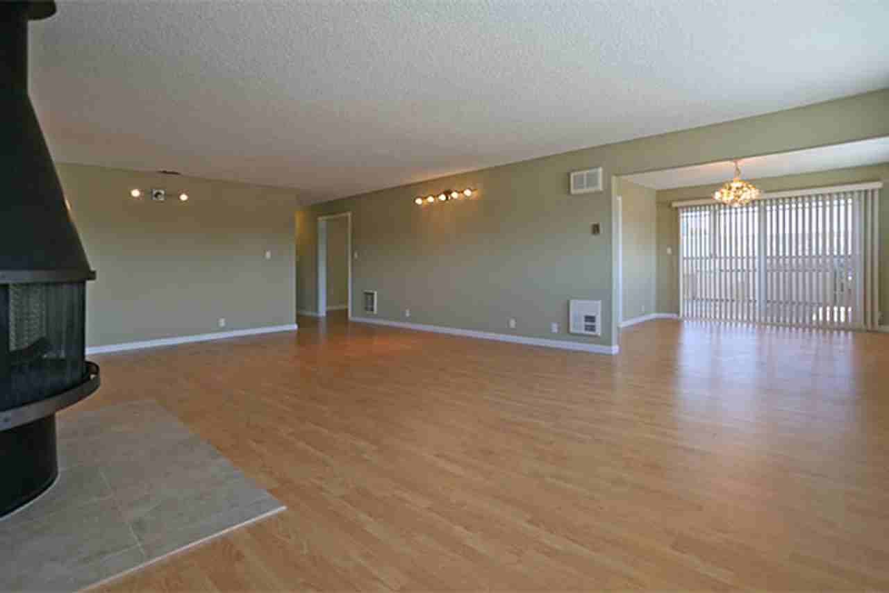 267 Lester Ave - Photo 3 of 27