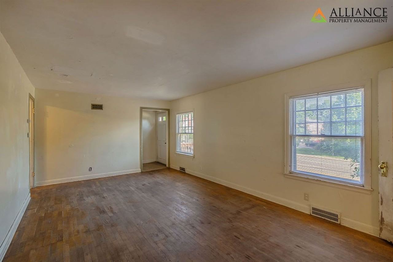 1857 Anderson Ave - Photo 5 of 35