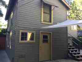 featured image of 484 1/2 E 3rd Ave