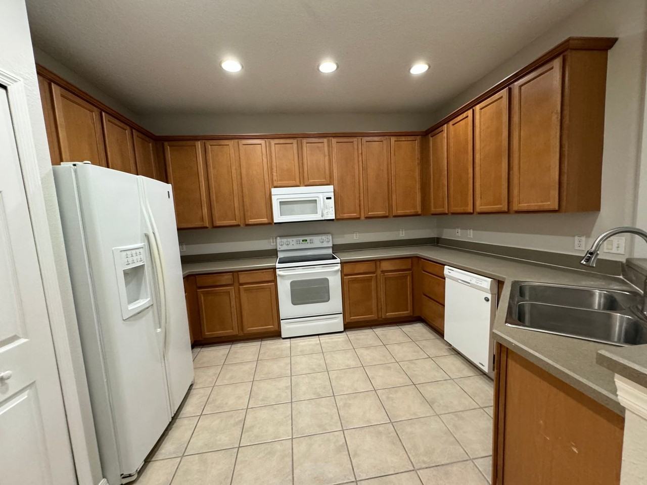 10360 Sandy Marsh Ln - Photo 6 of 30