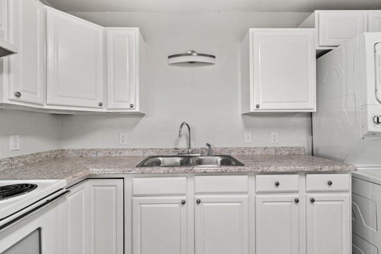 248 Four Mile Rd - Photo 6 of 14