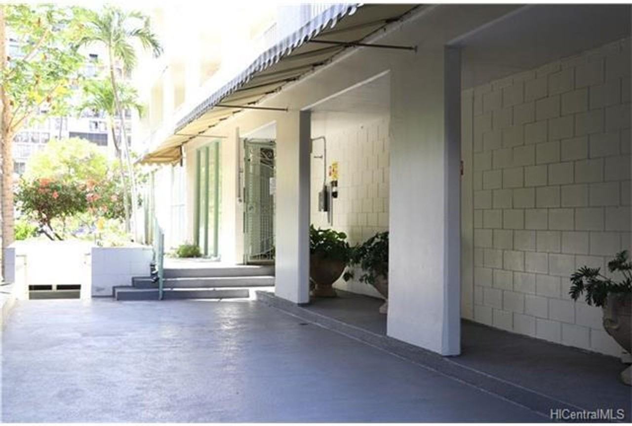 249 Kapili St #204 - Photo 2 of 9