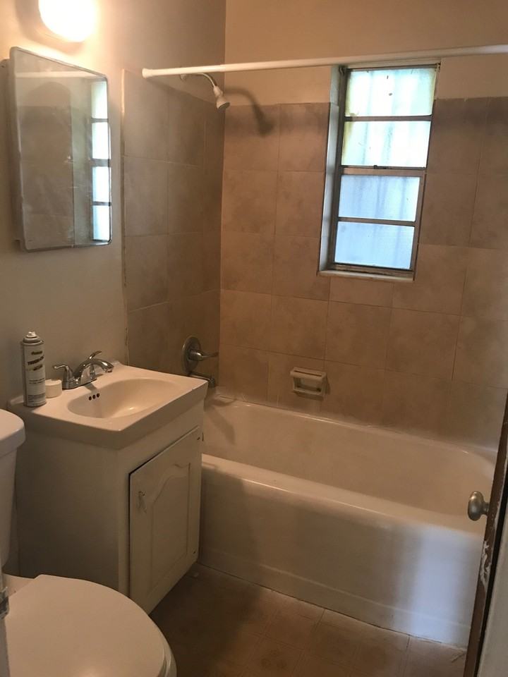 1609 Lauderdale Manor Dr - Photo 6 of 15