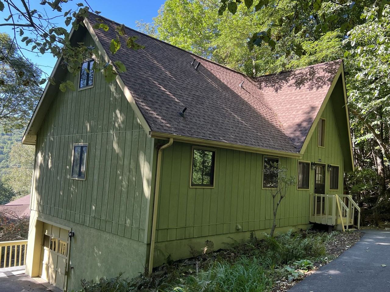 420 Cliffside Ln - Photo 2 of 45