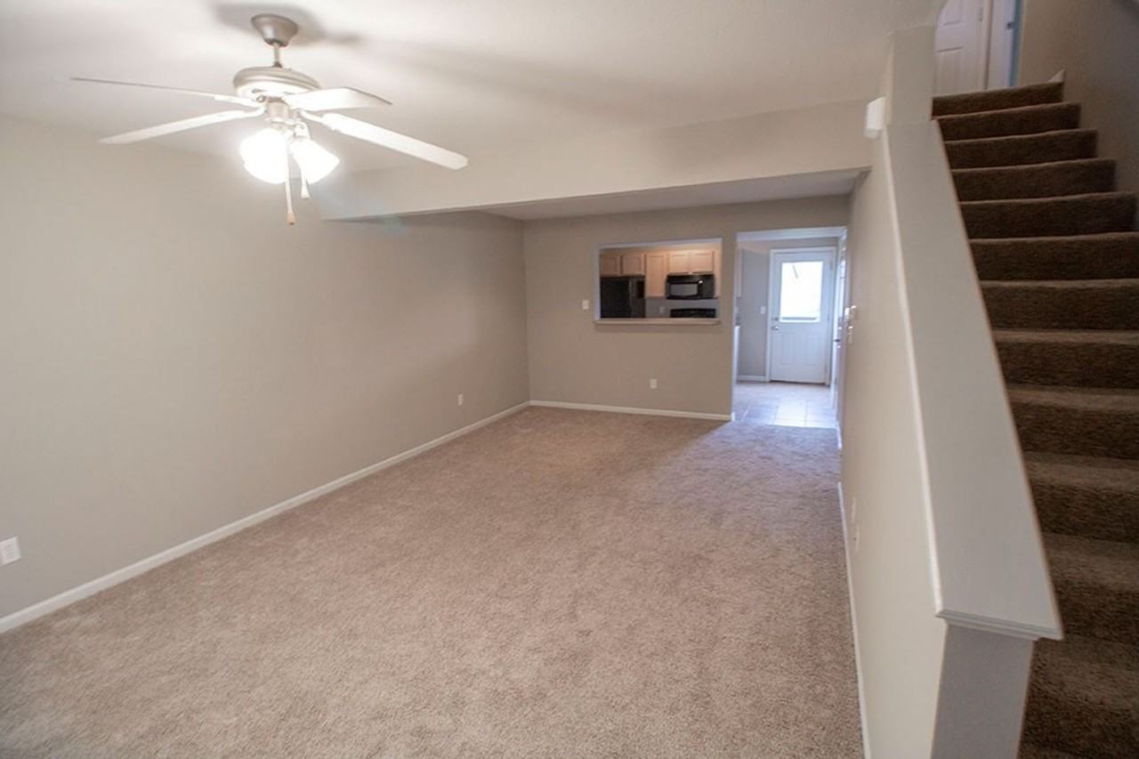 206 Arctic Wolf Ct - Photo 3 of 38