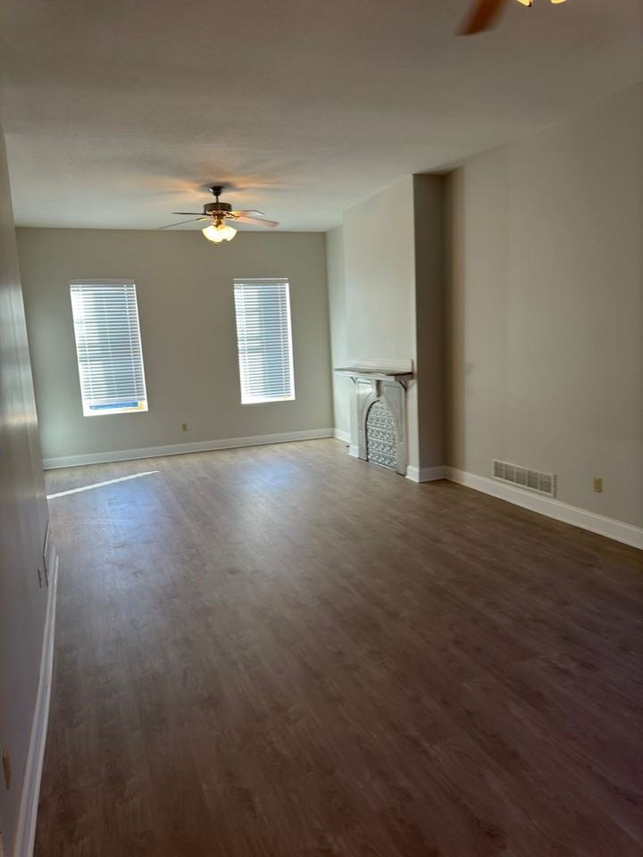 1419 Sedgwick St - Photo 6 of 7