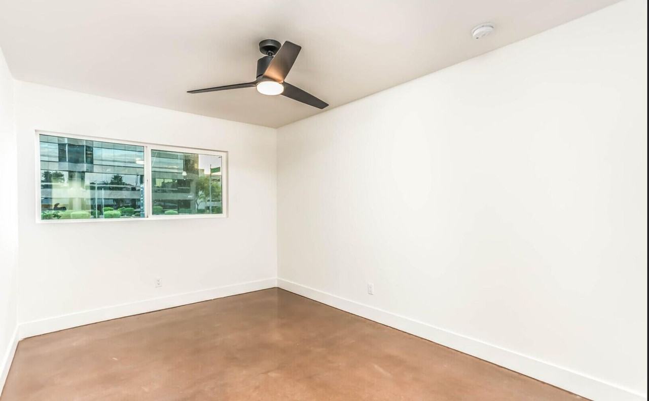 4735 N 24th St - Photo 2 of 17