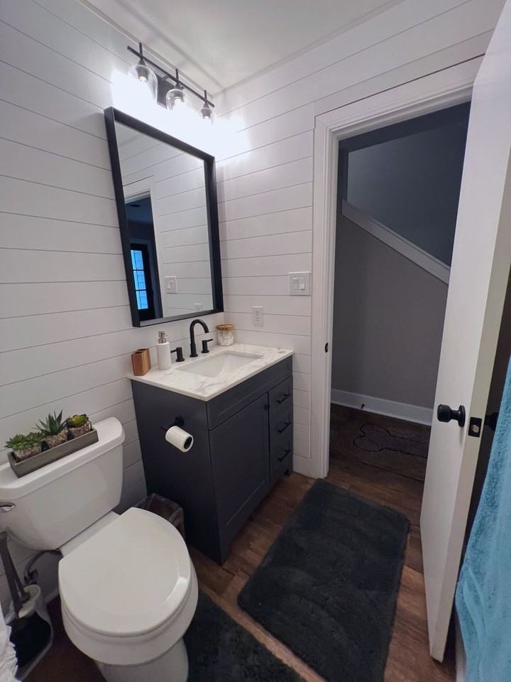 1728 Bevis St - Photo 4 of 26