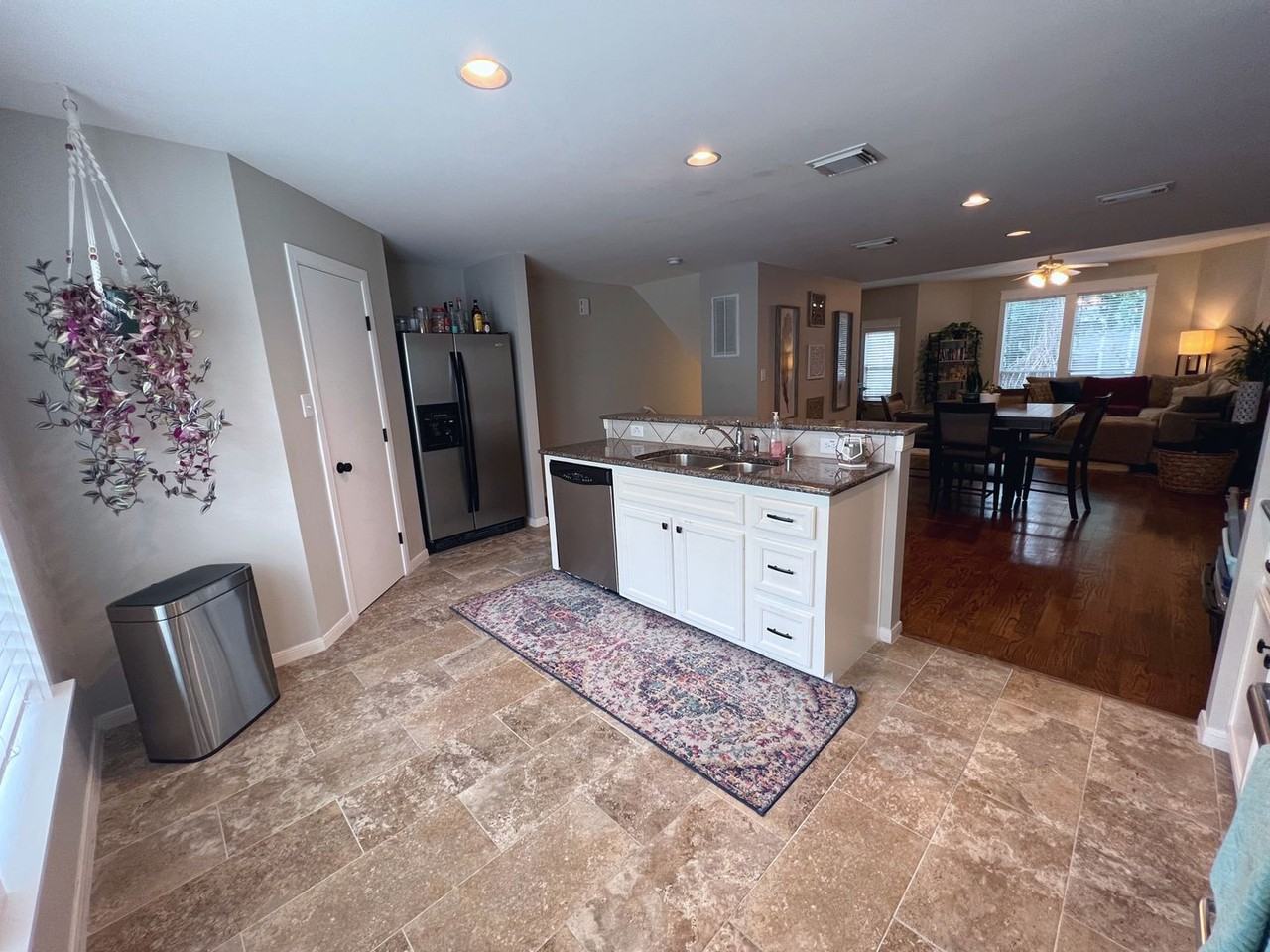 1728 Bevis St - Photo 5 of 26