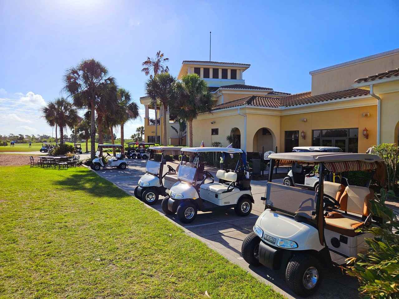 116 Pesaro Dr - Photo 5 of 50