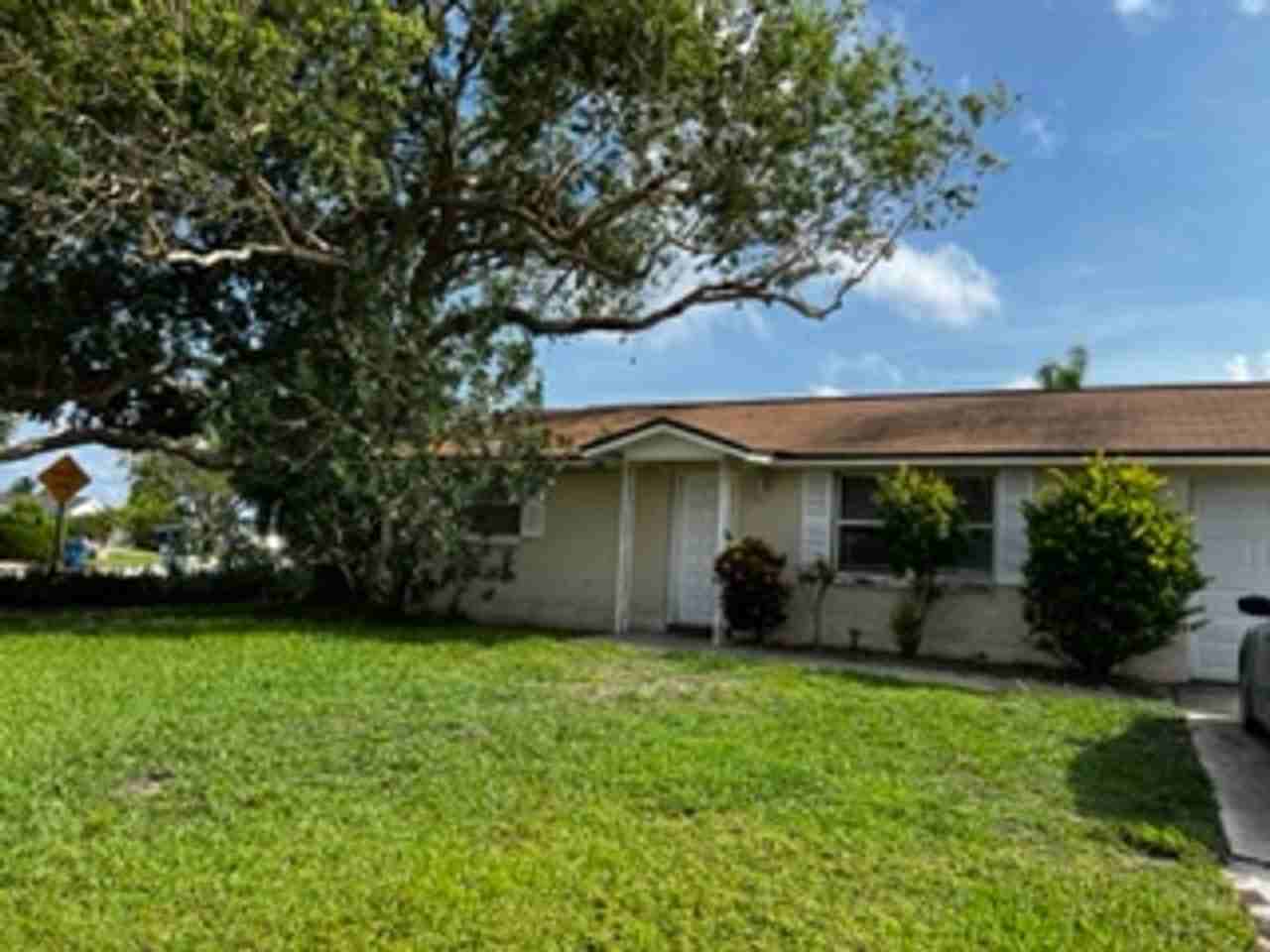 3410 Wilson Dr - Photo 3 of 13