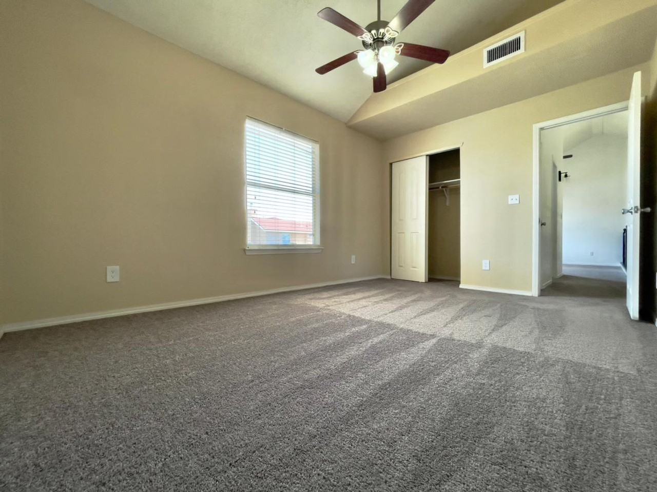 11529 Crazy Horse Dr - Photo 2 of 34