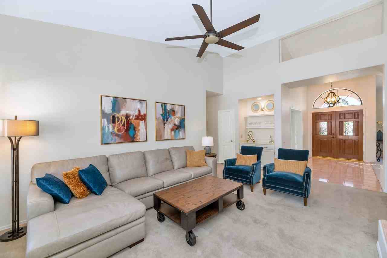 9080 Hillery Drive - Photo 5 of 23