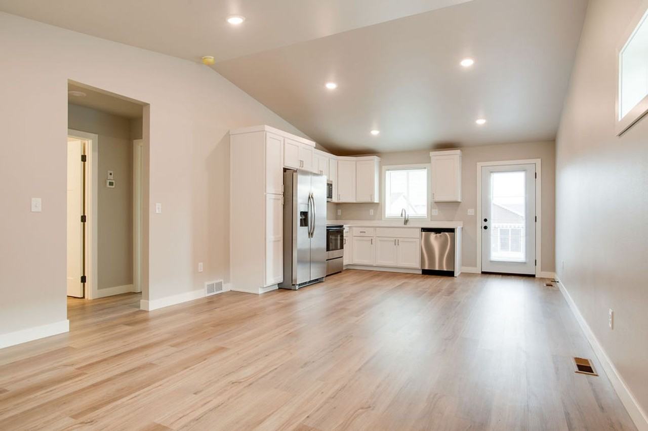 4543 17th St S - Photo 2 of 29