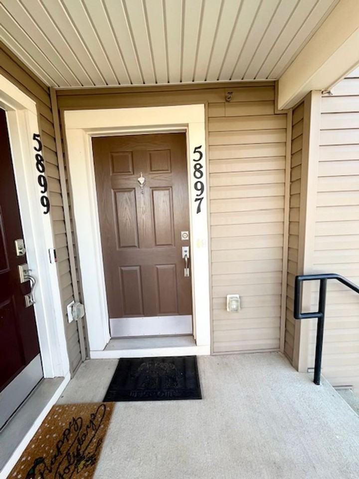 5897 Bella Marie Way - Photo 2 of 32