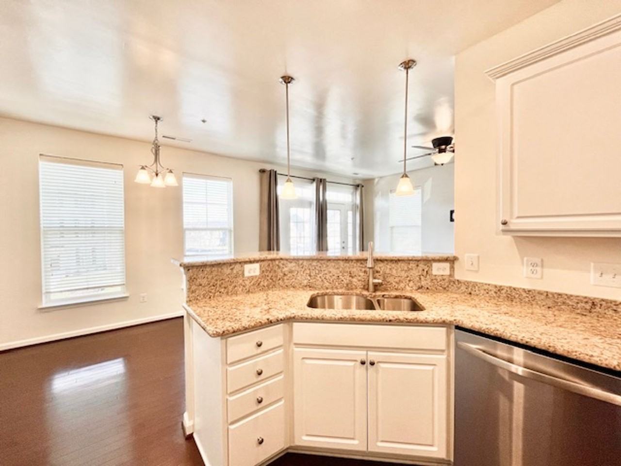 5897 Bella Marie Way - Photo 6 of 32