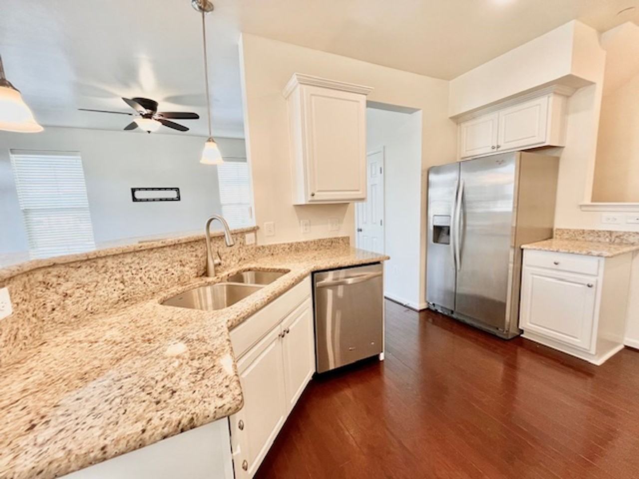 5897 Bella Marie Way - Photo 7 of 32