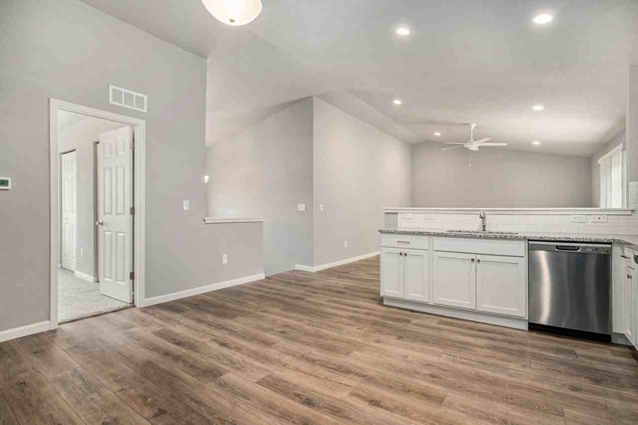 3143 Alder Dr Sw - Photo 4 of 13